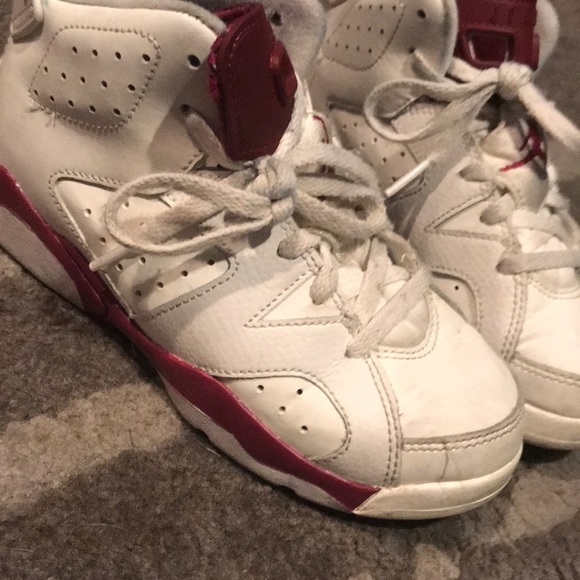 Jordan 6 - Picture 2 of 3